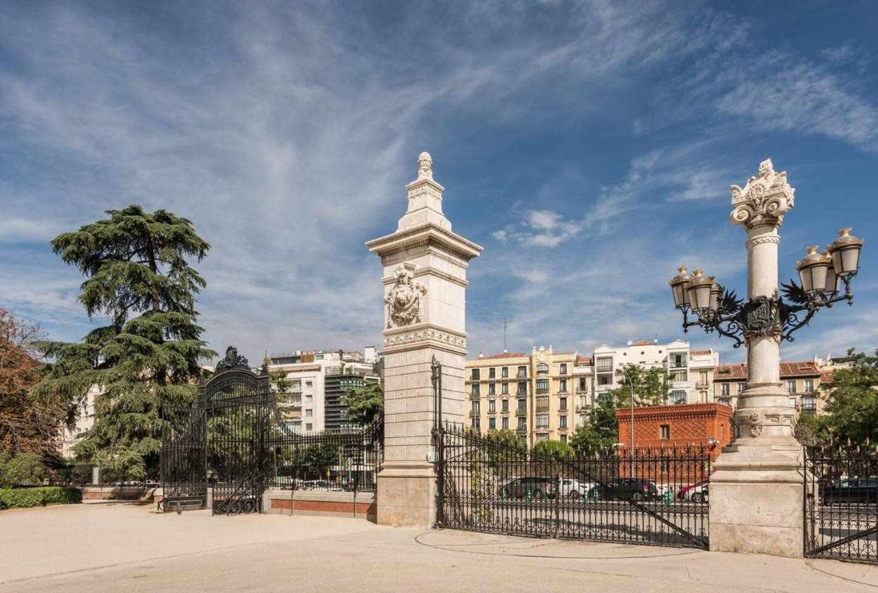 Apartmento De Lujo Retiro Barrio De Salamanca Мадрид Екстериор снимка