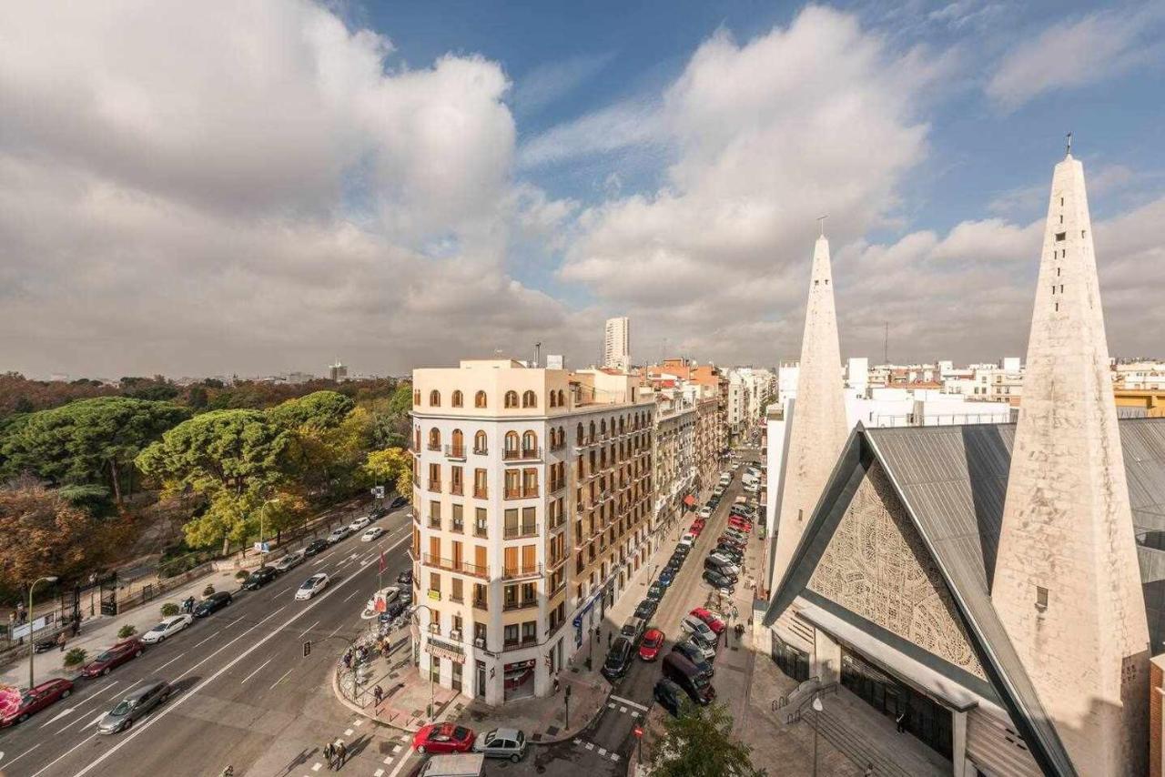 Apartmento De Lujo Retiro Barrio De Salamanca Мадрид Екстериор снимка